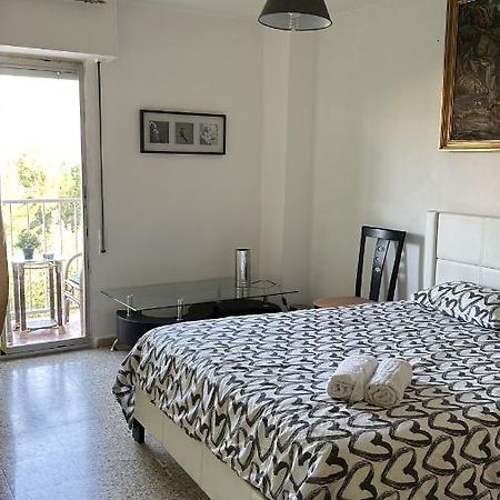 Habitaciones Con O Sin Balcon Badalona Dış mekan fotoğraf